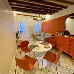 27@rialto Venice